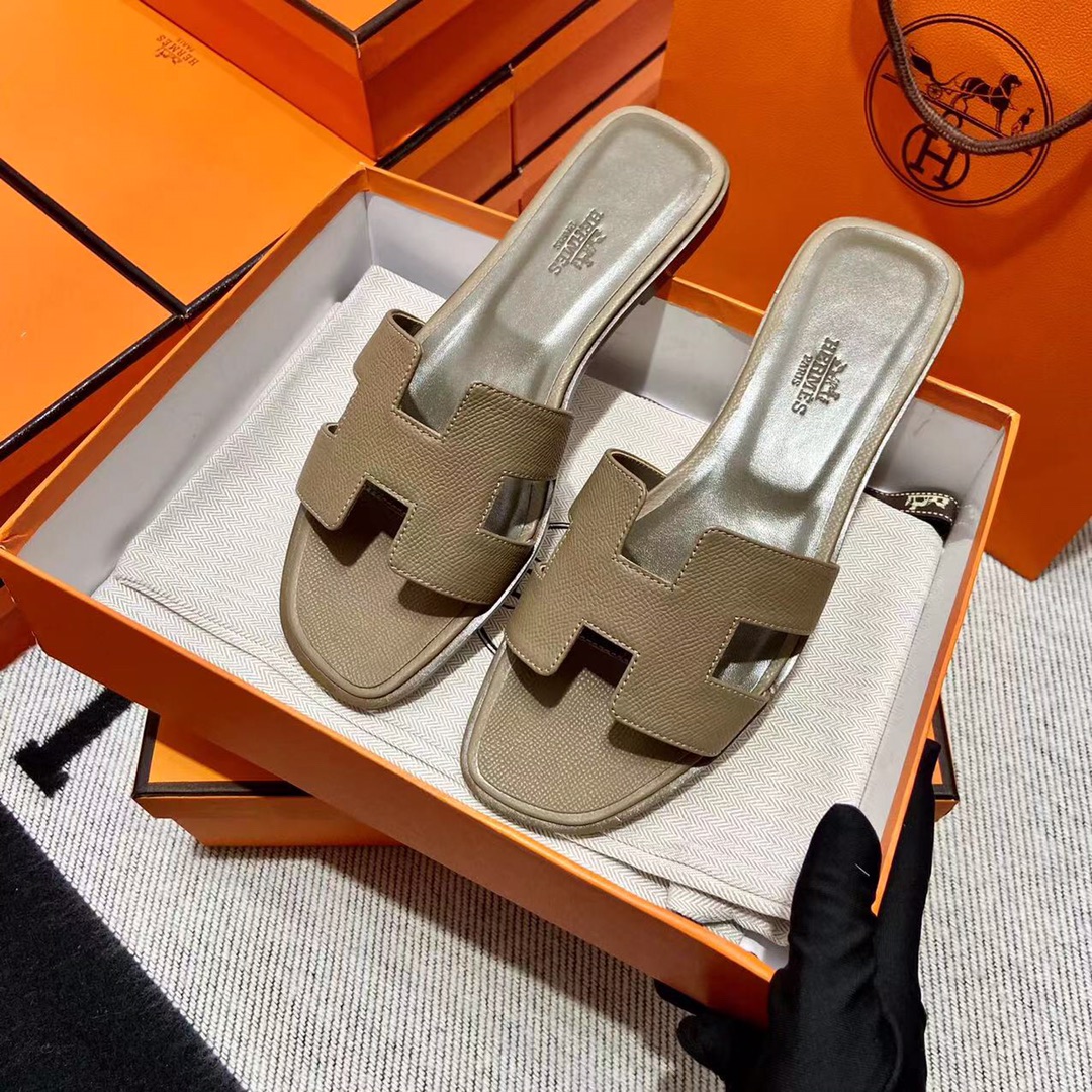 에르메스 올수공 오란 슬리퍼 샌들 앱송 124